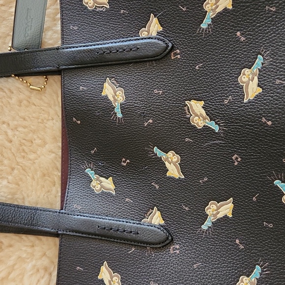 NWOT Coach Large Musical Penguin Leather Tote π§πΊπΆ - Picture 8 of 16